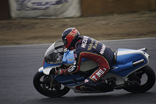 2�R�[�i�[�̐N��