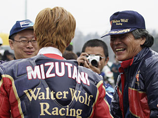 ���{���Əj���̈���